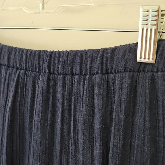 Navy Blue Tiered Mini Skirt Gauze Size Medium‎ - Picture 7 of 10